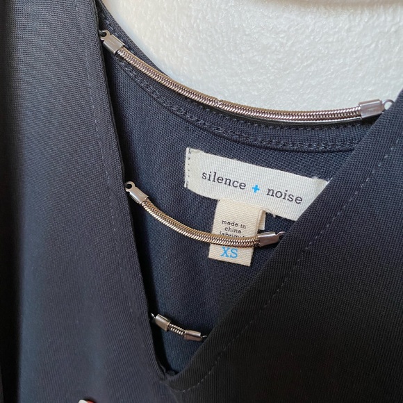 UO Silence + Noise Deep V Chain Strap Tank - Picture 2 of 4